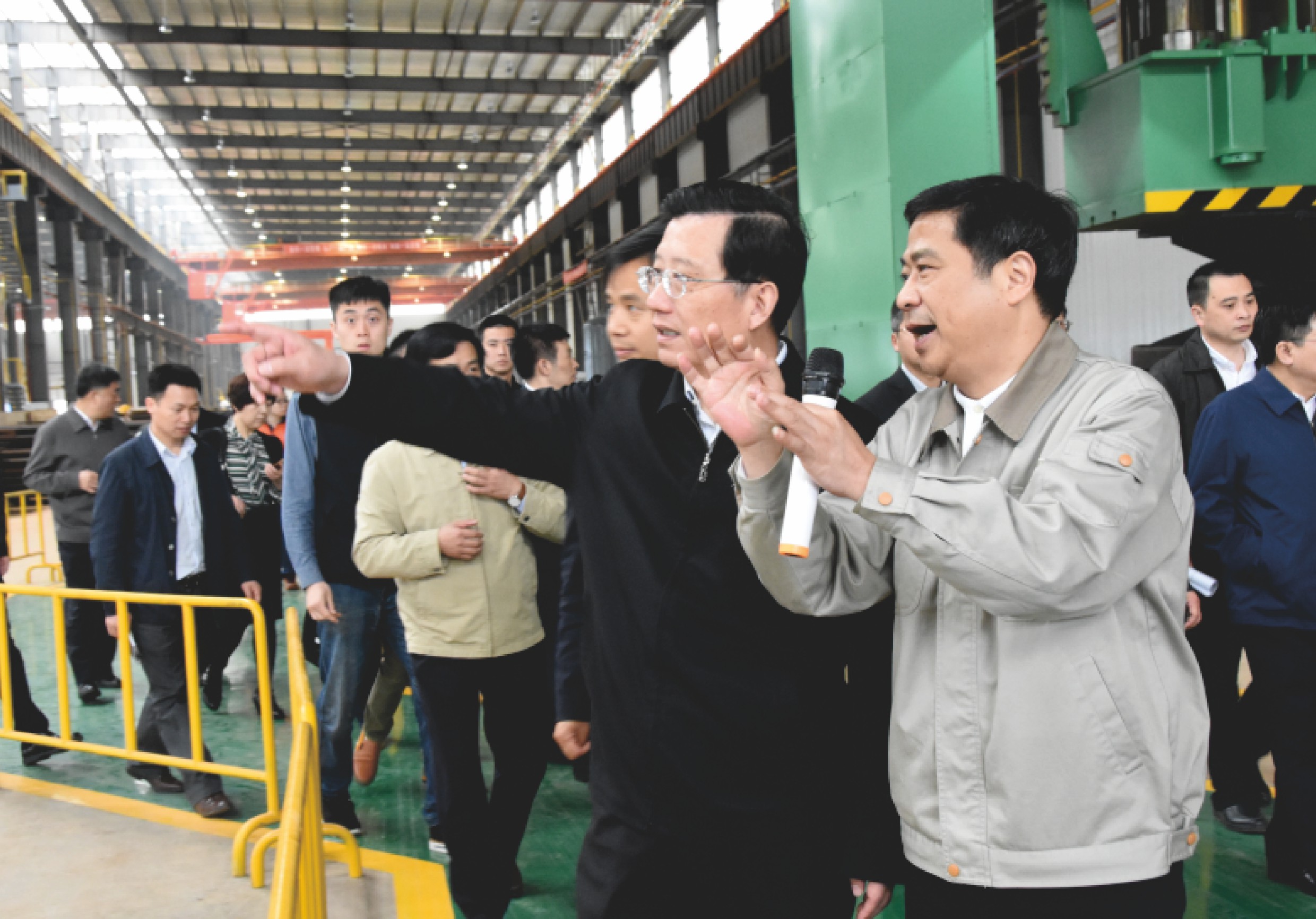 Former Secretary of the Jiangxi Provincial Party Committee and Deputy Director of the Internal and Judicial Affairs Committee of the National People's Congress, Qiang Wei, came to the company for research